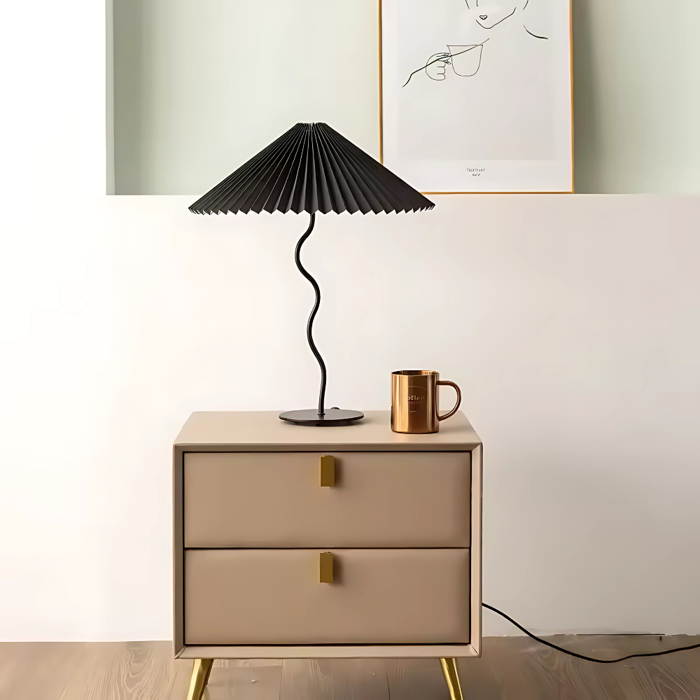 Tischlampe ins Retro Plissee Regenschirm Nordic™ | Stimmungsvolles Licht mit Retro-Charme